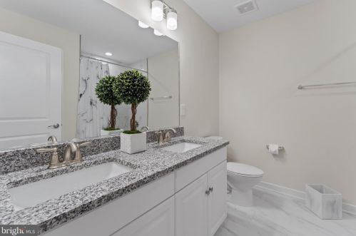 825 Glebe Rd, Montross VA  22520-4002 exterior