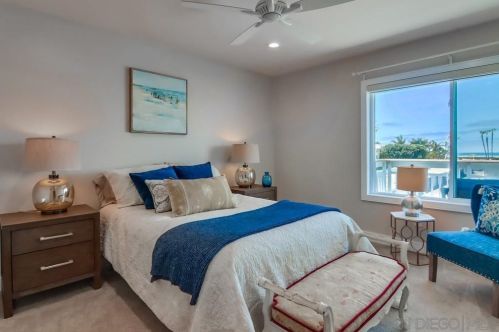 84 Montego Ct, San Diego CA 92118-3252 exterior