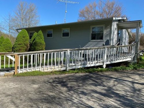 4864 Gibson Way, Hermitage, PA 16150-9002