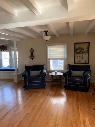 9 Grant St, Milford CT 06460-5311 exterior