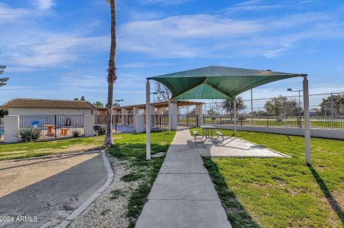 4636 Michelle Dr, Glendale AZ  85308-1519 exterior