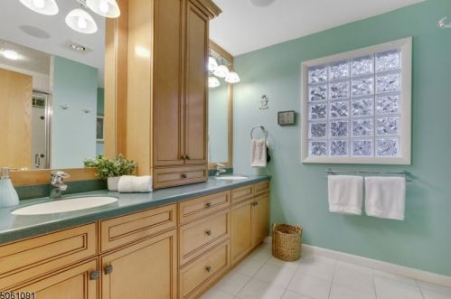 69 Fairway Ave, Verona NJ  07044-1010 exterior