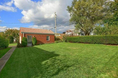 1812 Dailey Ave, Latrobe PA 15650-3027 exterior