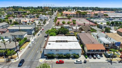 4212 10 St, Long Beach CA  90804-3906 exterior
