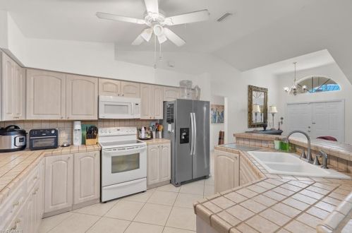 4135 62 Ave, Naples FL  34120 exterior