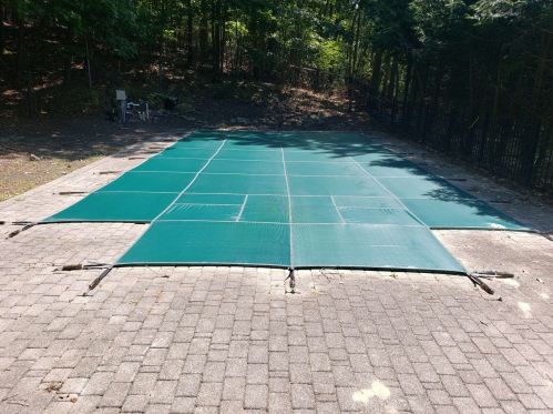 111 Crystal Brk Holw Rd, Mount Sinai NY  11766-2024 exterior