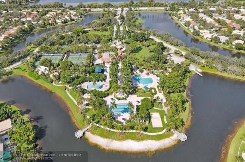 1222 168th Ave, Hollywood FL  33028-1910 exterior