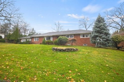 48 Mary St, Paterson, NJ 07506-3524