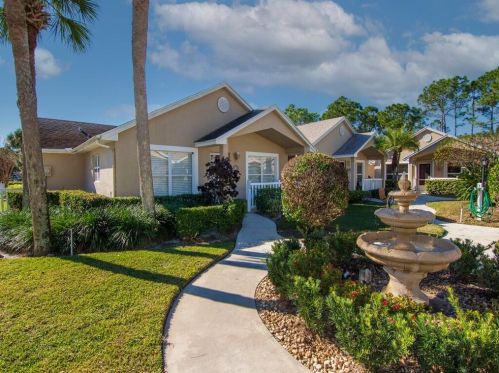 653 San Remo Cir, Fort Pierce, FL 34986-1723
