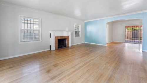 2426 Pine Ave, Long Beach, CA 90806-3030