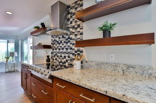 822 J St, Chula Vista CA  91910-6649 exterior