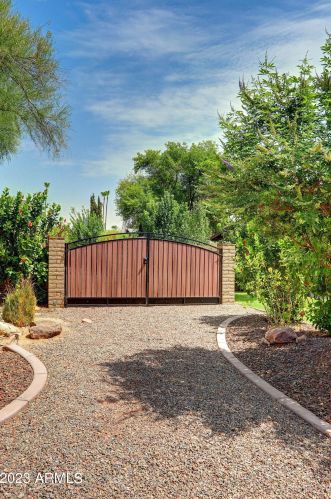 5230 Winchcomb Dr, Scottsdale AZ  85254-2936 exterior