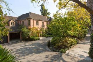 370 Hampton Rd, Oakland, CA 94611-3526