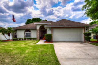 2334 Towering Oaks Cir, Seffner, FL 33584-8407