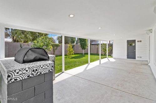 4133 35th St, Phoenix AZ  85018-4703 exterior