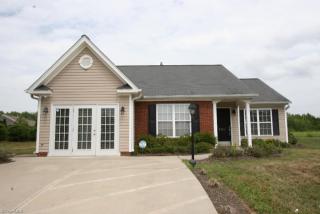 5201 Mount Hope Dr, Winston Salem, NC 27107-8204