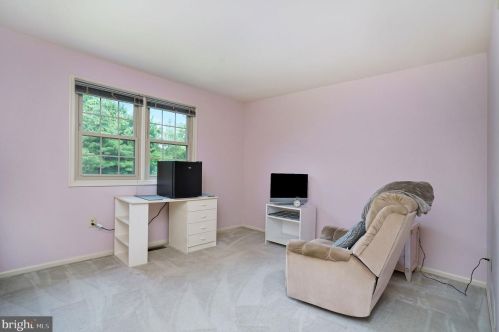 13 Beth Dr, Prospectville PA 19002-1930 exterior