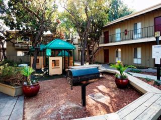 897 Winchester Blvd, San Jose CA  95128-2923 exterior