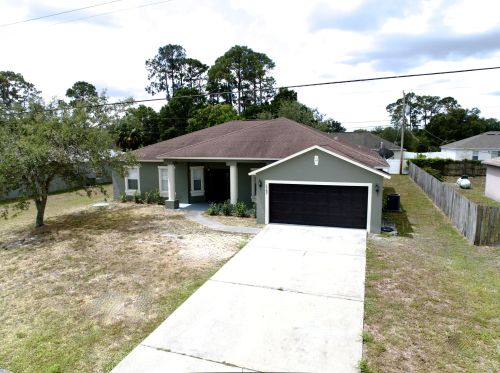 1562 California Blvd, Fort Pierce, FL 34953-1736