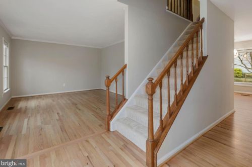 6117 Eagle Landing Rd, Springfield, VA 22015-2527