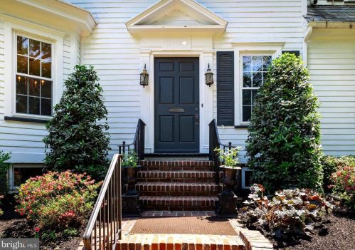 801 Thomas Ave, Riverton NJ  08077-1030 exterior