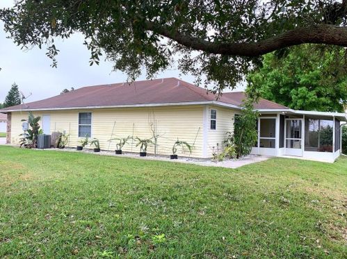 1523 Lake Villa Dr, Tavares, FL 32778-5753