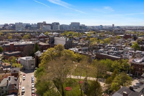 56 Winthrop St, Boston MA  exterior