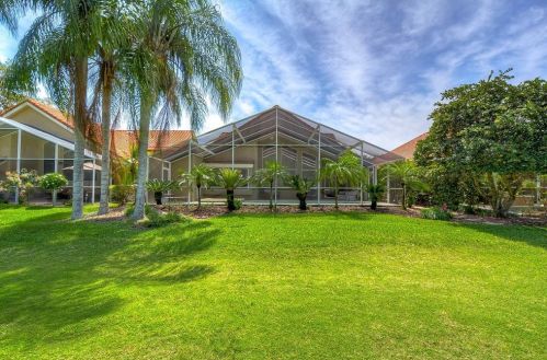 18912 Place Marquette, Lutz FL  33558-5312 exterior