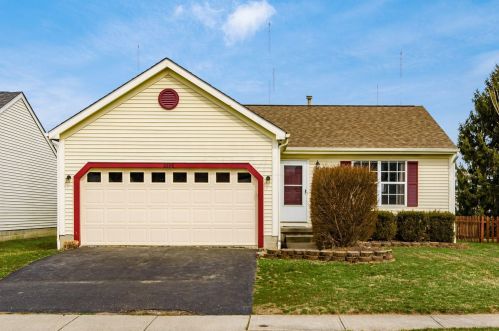 2298 Breeze Hill Dr, Darbydale, OH 43123-1567