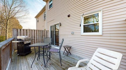5 Abbott St, Danbury CT  06810-5309 exterior