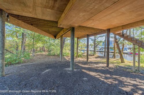 49 Cherokee Ln, Bricktown NJ  08724-4405 exterior