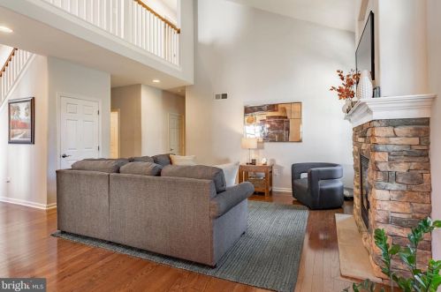 25 Summerlyn Dr, Ephrata PA  17522-9331 exterior