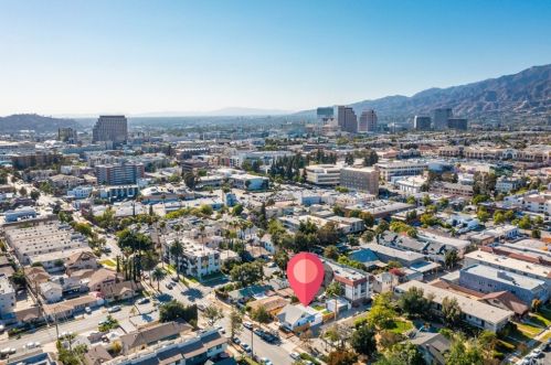 809 Harvard St, Glendale CA  91205-1208 exterior