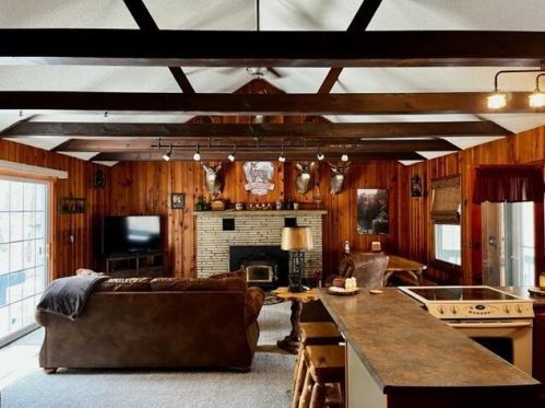 24480 Bushby Rd, Laurelville OH  43152-9712 exterior