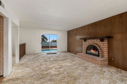 2436 Poinsettia Dr, San Diego, CA 92106-1227
