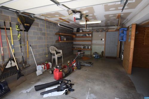 34 Woodlawn Dr, Bybee VA  22963-2732 exterior