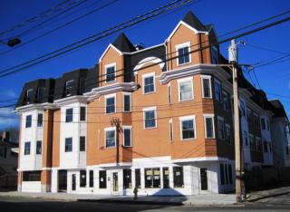 321 Washington St, Dedham MA  02026-1828 exterior