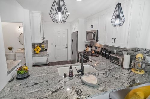 28102 Bobwhite Cir, Santa Clarita, CA 91350-4451
