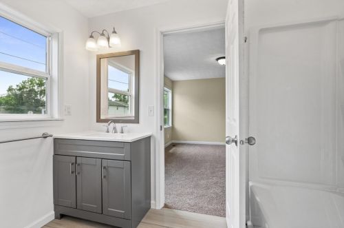 432 Thorne Ave, Wilmington OH  45177-1222 exterior