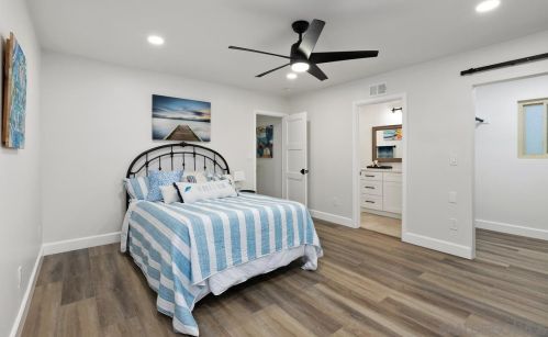 365 Alameda Blvd, San Diego CA  92118-1134 exterior