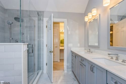 5 Shirewood Dr, Scotch Plains NJ 07076-2513 exterior