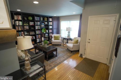 528 Dogwood Dr, Prospectville, PA 19002-6109