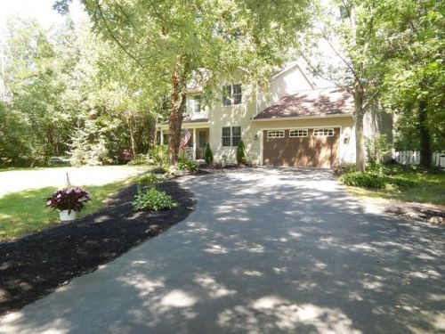 4449 Plank Rd, Pendleton NY  14094-9781 exterior