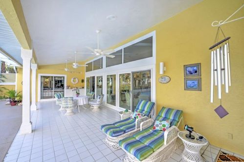 2585 Spruce Creek Blvd, Daytona Beach FL  32128-6787 exterior