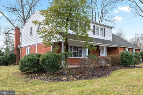 1720 Deerfield Rd, Norristown, PA 19403-3307
