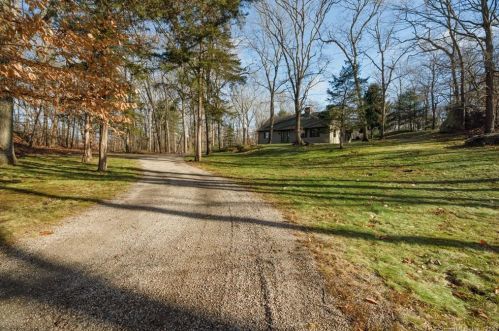 4 Whippletree Ln, Lyme, CT 06371-1434