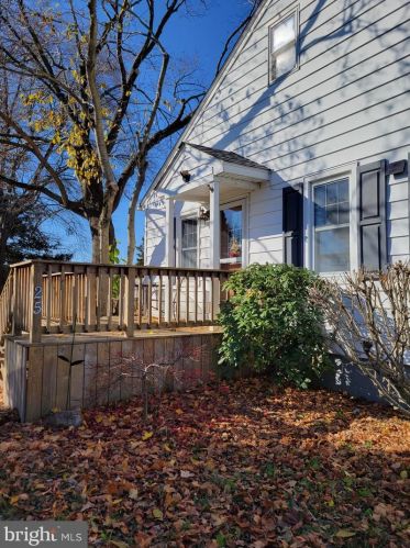 25 Main St, Magnolia, DE 19962-6203