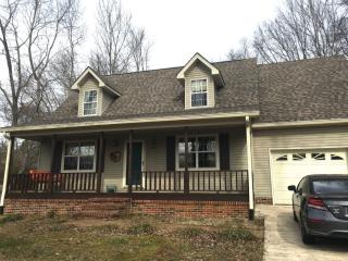 1069 Christmas Ln, Cookeville, TN 38501-4649