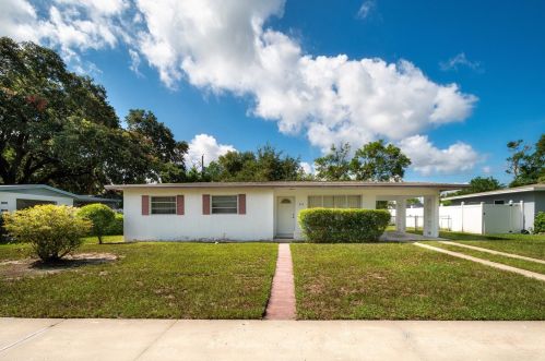 229 Wilshire Dr, Casselberry, FL 32707-5336
