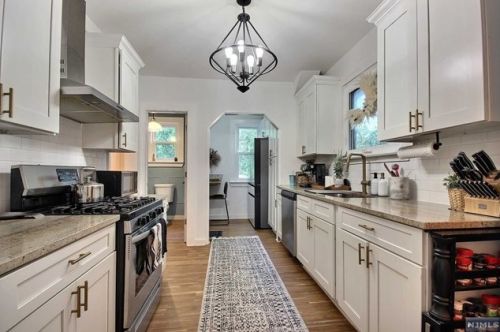 224 Madison Ave, Dumont NJ  07628-2538 exterior